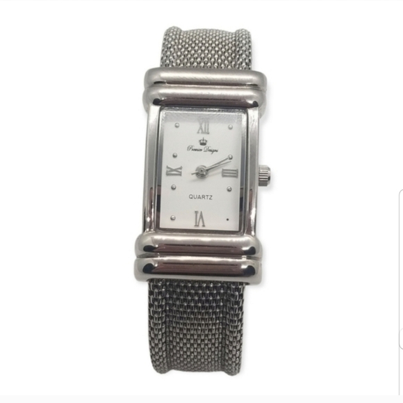 PREMIER DESIGNS SILVERTONED 2009 "COUNTDOWN" LADIES HINGED BRACELET WATCH - Picture 1 of 7